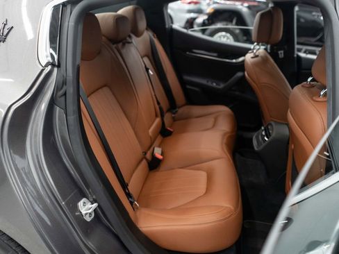 Used 2022 Maserati Ghibli Modena Q4 image 12