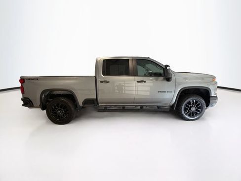 Used 2025 Chevrolet Silverado 2500 Custom w/ Custom Convenience Package AWD/4WD image 8