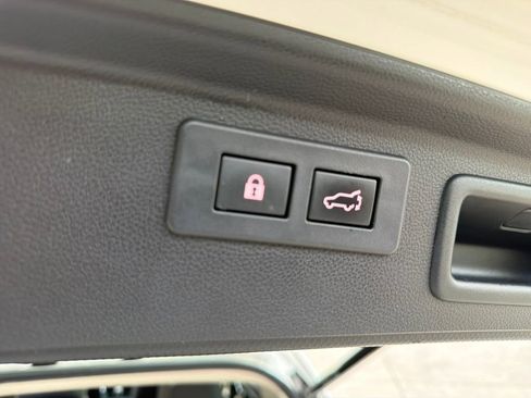 Used 2020 Subaru Forester Limited image 35