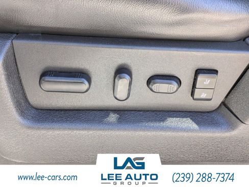 Used 2013 Ford F150 Lariat w/ Lariat Chrome Pkg image 17