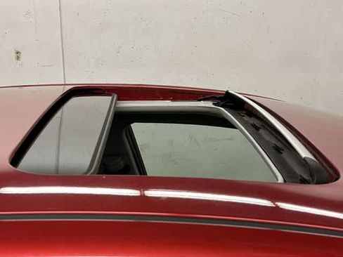 Used 2017 Hyundai Elantra Limited w/ Limited Tech Package 04 image 6