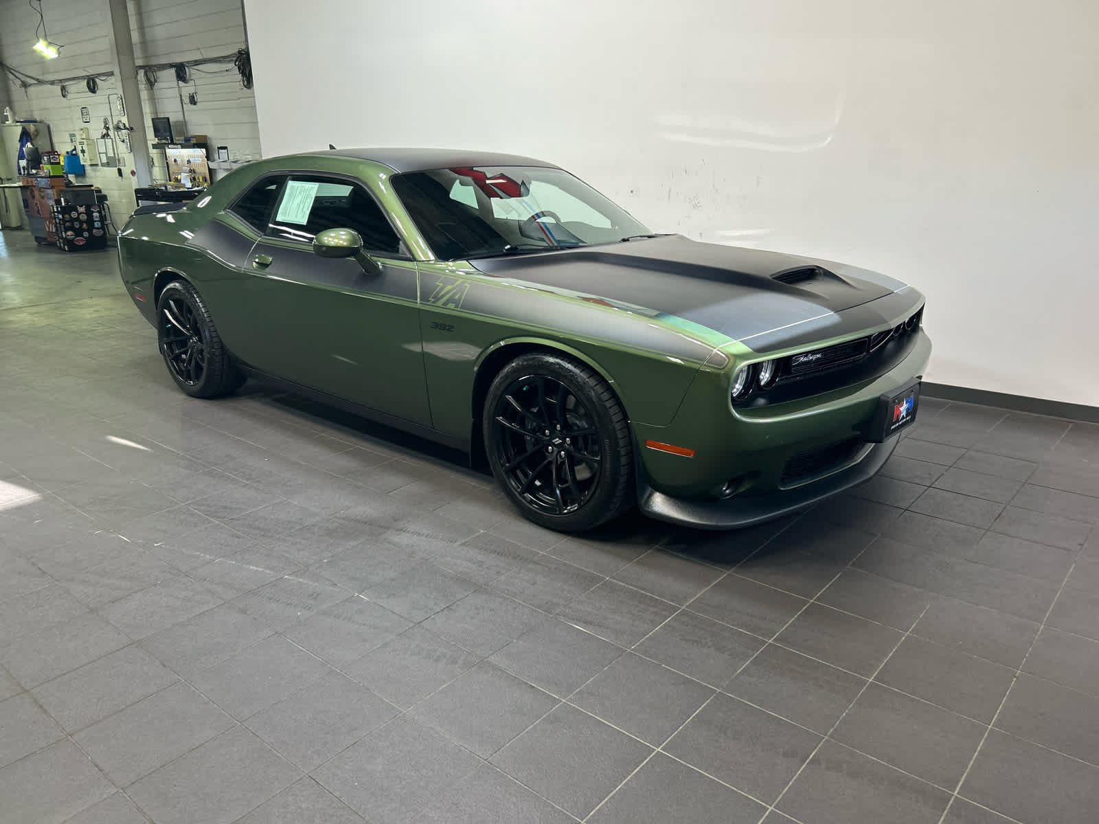 Used 2022 Dodge Challenger R/T Scat Pack w/ T/A Package RWD image 2