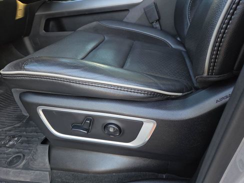 Used 2020 RAM 1500 Laramie AWD/4WD image 21