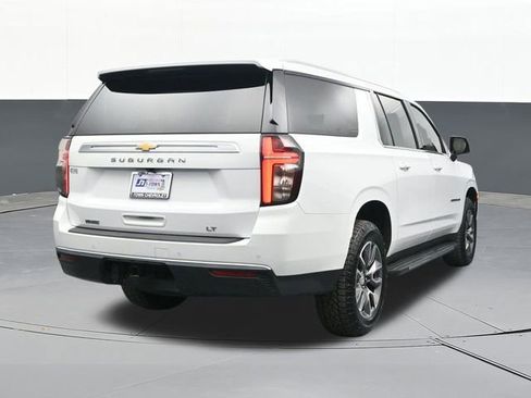 Used 2024 Chevrolet Suburban LT w/ LT Signature Package image 13