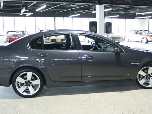 Used 2009 Pontiac G8 GT w/ Premium Package image 19