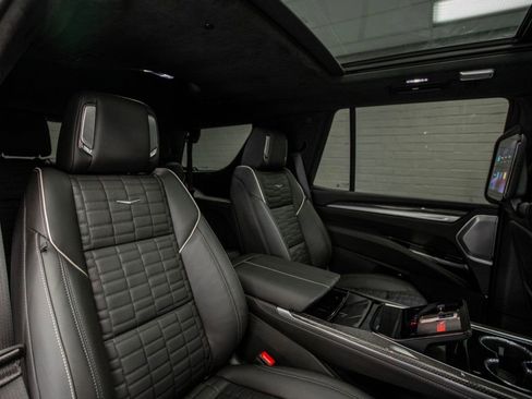 Used 2025 Cadillac Escalade V image 43