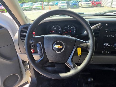 Used 2012 Chevrolet Silverado 1500 W/T AWD/4WD image 38