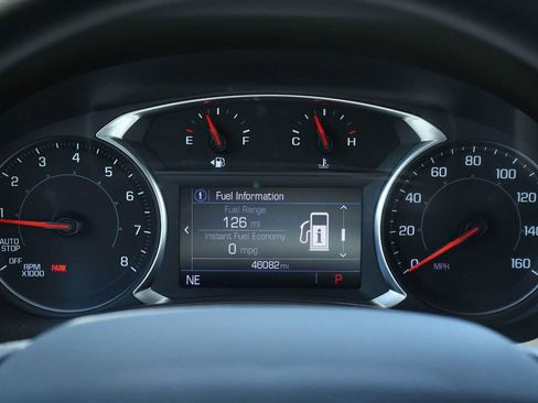 Used 2024 GMC Terrain SLE AWD/4WD image 18