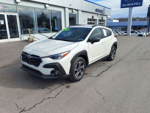 Certified 2024 Subaru Crosstrek 2.0i Premium image 4