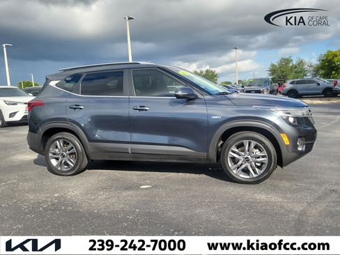 Used 2022 Kia Seltos S AWD/4WD image 6
