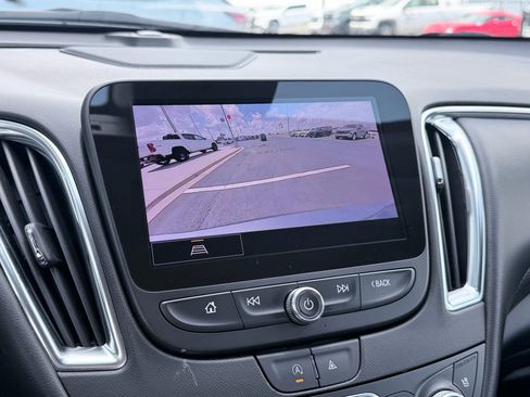 Used 2023 Chevrolet Malibu LT image 14