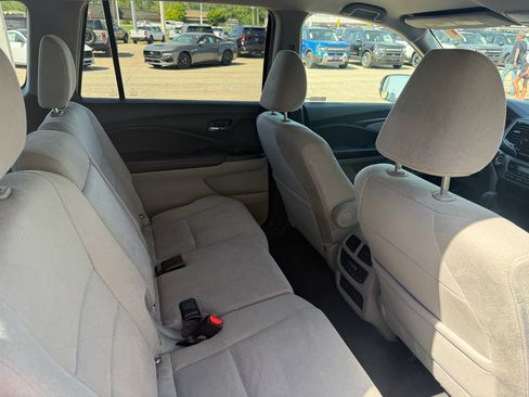 Used 2019 Honda Pilot EX image 14