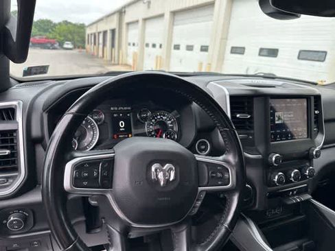 Used 2021 RAM 1500 Big Horn AWD/4WD image 6