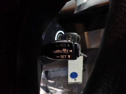 Used 2022 Toyota Tacoma SR image 15