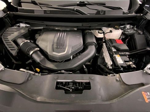 Used 2025 GMC Acadia Elevation FWD image 10