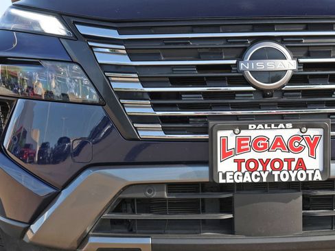 Used 2026 Nissan Rogue SL FWD image 10