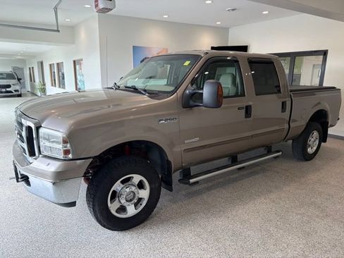 Used 2006 Ford F250 Lariat AWD/4WD image 3
