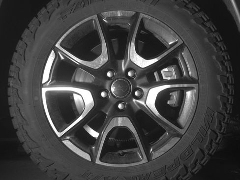 Used 2025 Jeep Compass Trailhawk AWD/4WD image 12