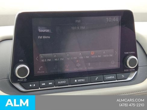 Used 2025 Nissan Rogue SV AWD/4WD image 21