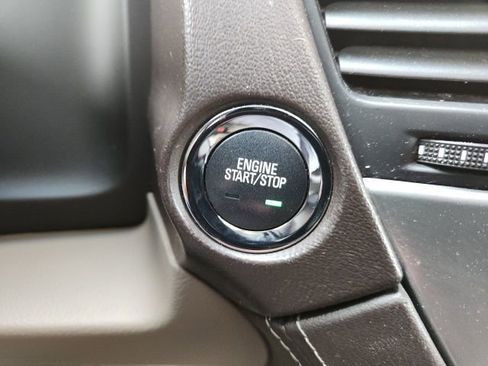 Certified 2019 Chevrolet Suburban Premier image 20