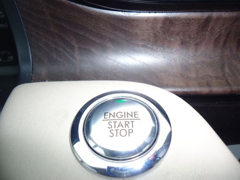 Used 2021 Lincoln Aviator Reserve w/ Equipment Group 202A image 21