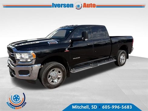 Used 2022 RAM 2500 Tradesman AWD/4WD image 3