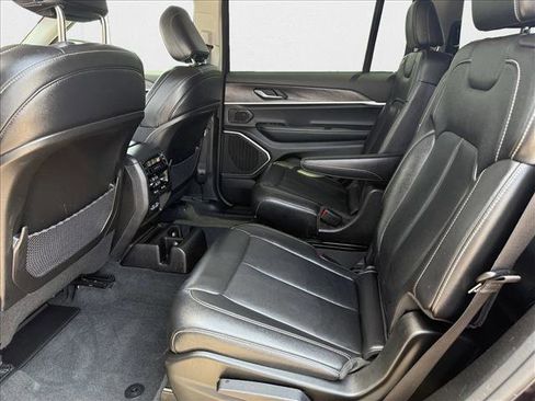 Used 2022 Jeep Grand Cherokee L Limited image 22