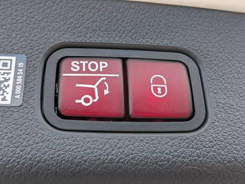 Used 2025 Mercedes-Benz GLC 43 AMG GLC 43 AMG image 15