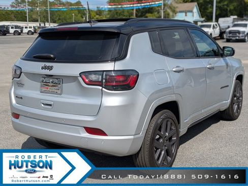 Used 2025 Jeep Compass Limited w/ High Altitude Package AWD/4WD image 6