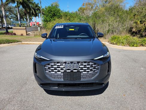 Used 2025 Audi Q5 Premium Plus w/ Premium Plus image 2