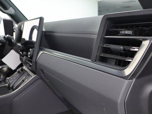Used 2024 Lexus GX 550 w/ Accessory Package (Z1) AWD/4WD image 29