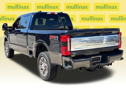 Used 2023 Ford F250 King Ranch w/ FX4 Off-Road Package AWD/4WD image 10
