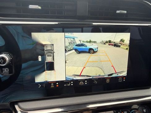 Used 2024 GMC Sierra 1500 AT4 w/ Technology Package AWD/4WD image 29