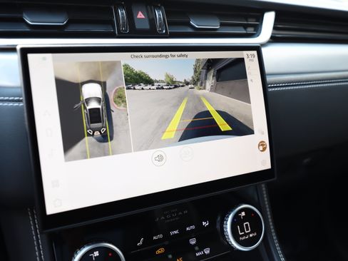 Certified 2025 Jaguar F-PACE R-Dynamic S AWD/4WD image 24