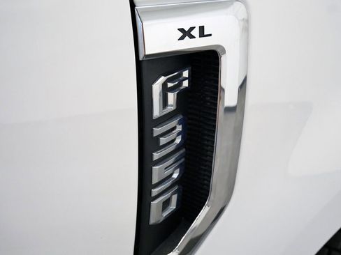 Used 2022 Ford F350 XL w/ Power Equipment Group AWD/4WD image 9