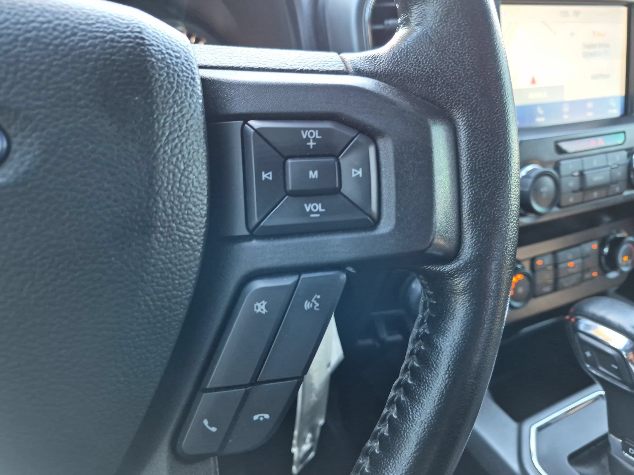 Used 2019 Ford F150 XLT w/ Equipment Group 302A Luxury AWD/4WD image 15