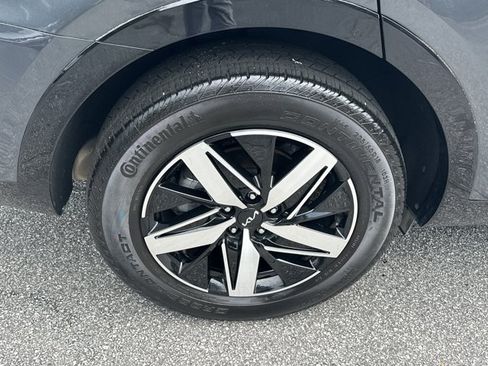 Certified 2022 Kia Sorento S w/ Panoramic Sunroof Package FWD image 19