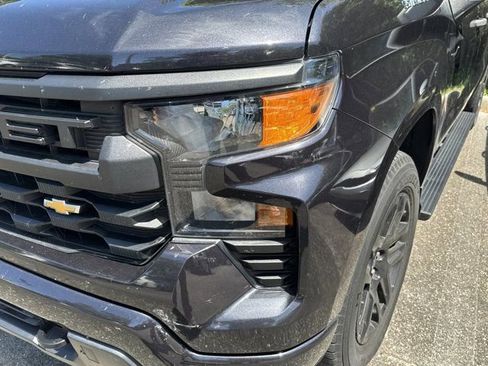 Used 2022 Chevrolet Silverado 1500 Custom RWD image 9