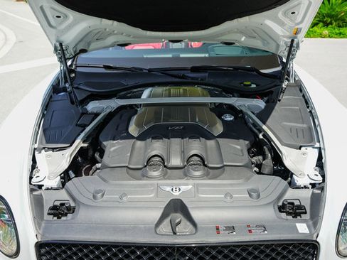 Used 2020 Bentley Continental GT V8 First Edition image 23