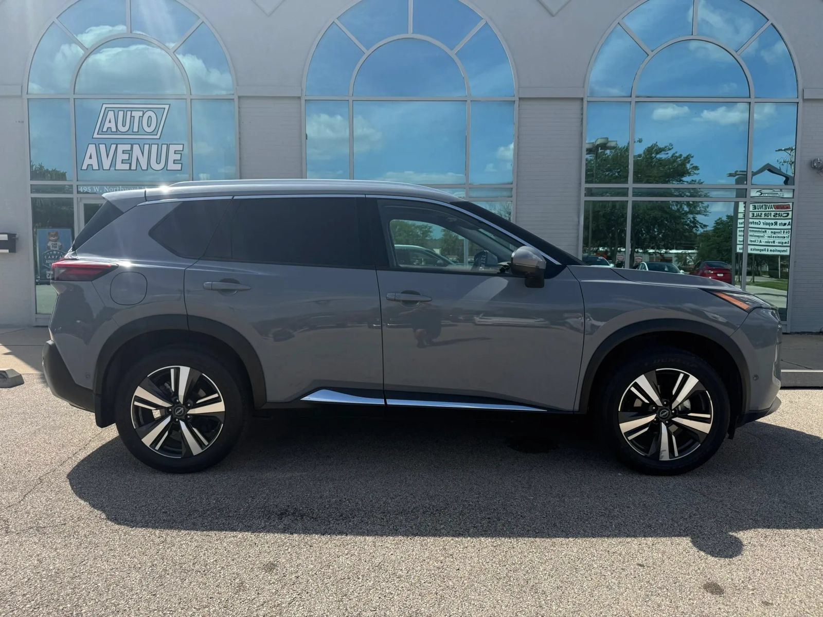 Used 2023 Nissan Rogue Platinum w/ Platinum Premium Package AWD/4WD image 5