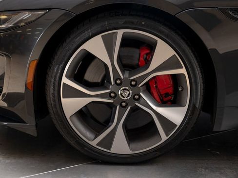 Used 2024 Jaguar F-TYPE R-Dynamic RWD image 44