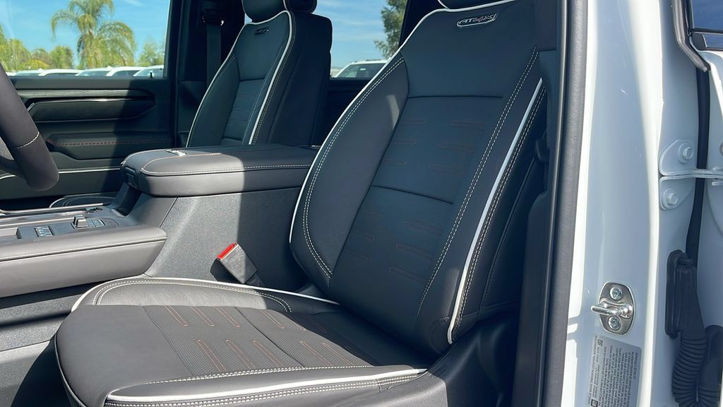 New 2026 GMC Sierra 2500 AT4X AWD/4WD image 13