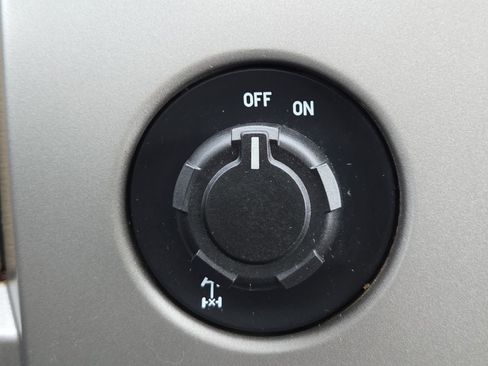 Used 2012 Ford F150 Lariat w/ Lariat Chrome Pkg image 18