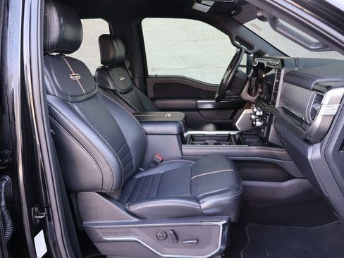 Used 2024 Ford F350 Platinum image 40