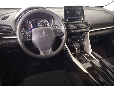 Used 2024 Mitsubishi Eclipse Cross LE AWD/4WD image 2