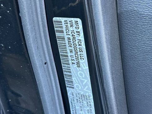 Used 2024 Dodge Durango GT image 36