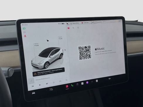 Used 2023 Tesla Model Y Long Range image 14