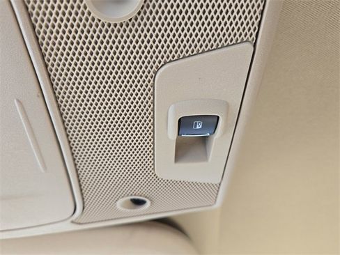 Used 2019 Ford F150 Lariat image 38