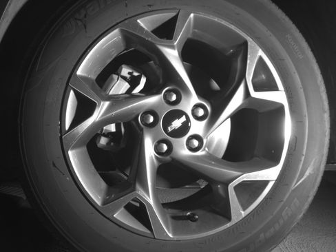 Used 2025 Chevrolet Trax LT FWD image 12