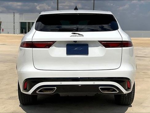 Used 2025 Jaguar F-PACE R-Dynamic S image 4